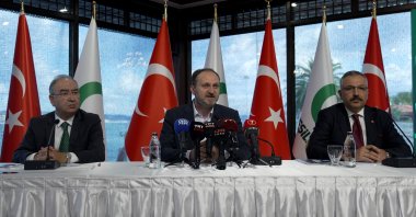 Yeşilay officials discuss the results of public opinion surveys on tobacco control policies during a press conference, Istanbul, Türkiye, Sept. 17, 2026. (AA Photo)