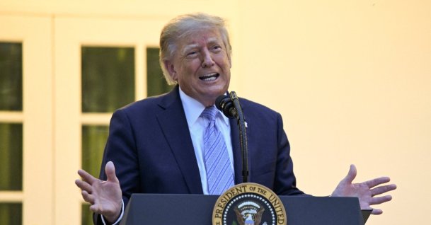 U.S. President Donald Trump speaks as he hosts a dinner at the White House, Washington, U.S., Sept. 17, 2026. (Reuters Photo)