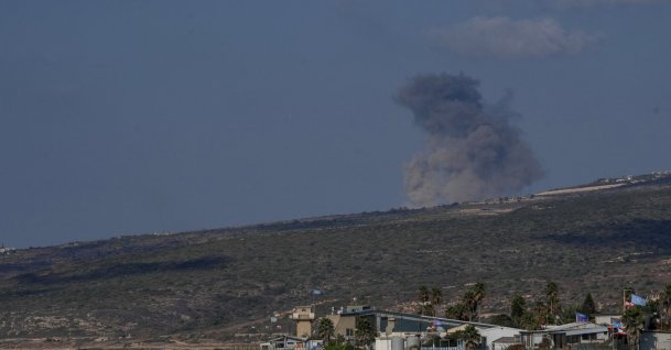 Smoke rises in Mansouri following Israeli strikes, as seen from Naqoura, Lebanon, Sept. 11, 2026. (Reuters File Photo)