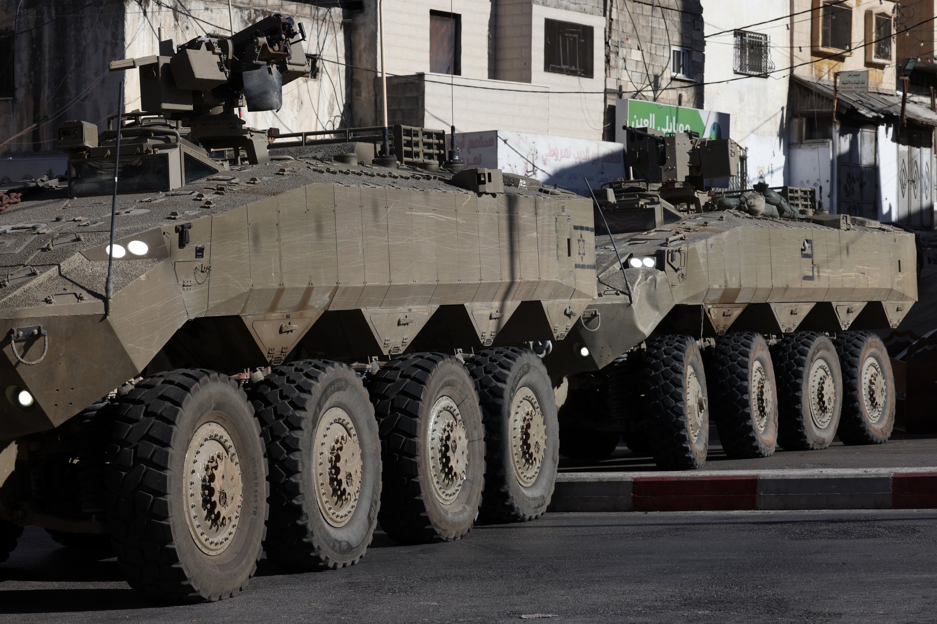 Israeli army seals last route to West Bank, 47 Palestinian families isolated