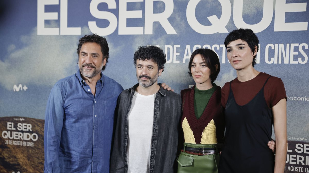 Spanish film director Rodrigo Sorogoyen (2L), cast members Javier Bardem (L) and Victoria Luengo (2R) and screenwriter Isabel Pena (R) pose at the photocall during the presentation of the film "El ser querido" ("The Beloved"), Madrid, Spain, Aug. 25, 2026. (EPA Photo)