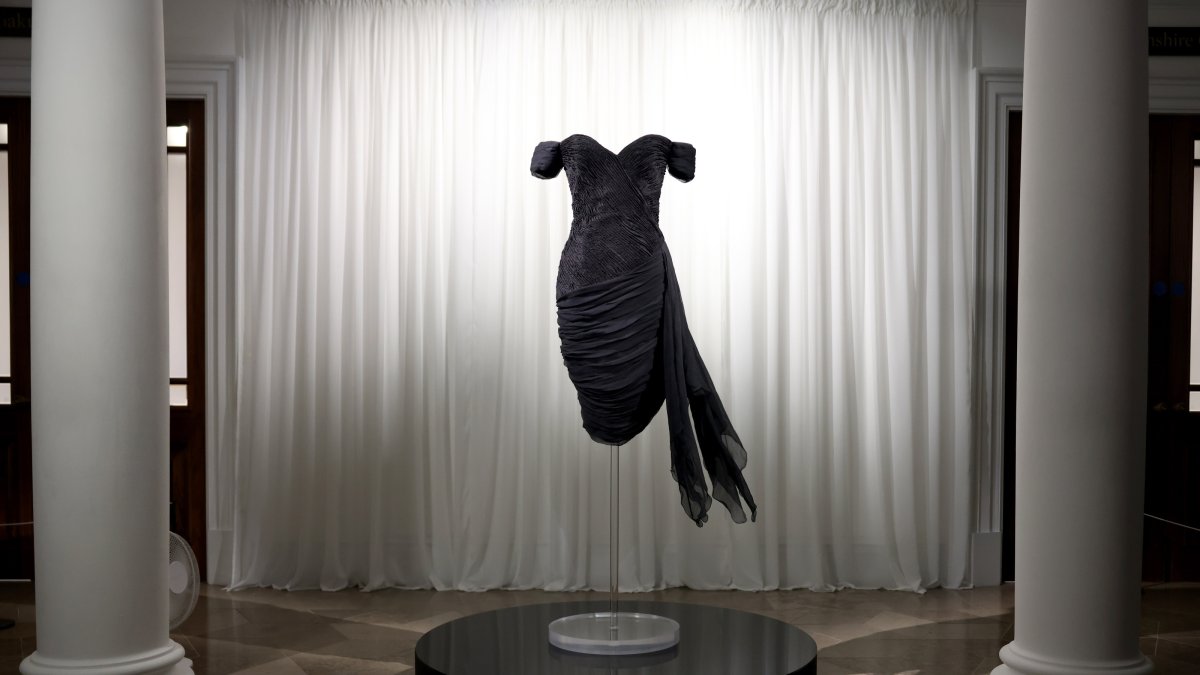 A dress worn by the late Diana, Princess of Wales, is displayed at Sotheby's Auction House, London, U.K., Sept. 18, 2026. (EPA Photo)