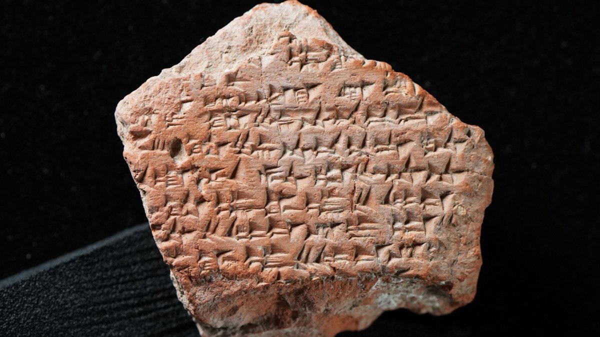 A fragment of a cuneiform tablet identified as part of a copy of the Treaty of Kadesh, Çorum, Türkiye, Sept. 20, 2026. (AA Photo)