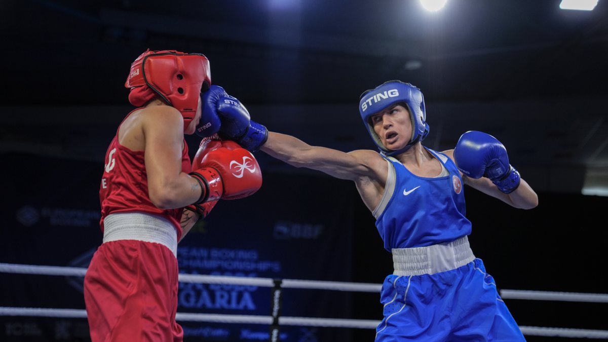 Türkiye's Hatice Akbaş (R) punches England's Ruby White during the women's 51-kilogram quarterfinals at the 2026 European Boxing Championships, Sofia, Bulgaria, Sept. 22, 2026. (AA Photo)