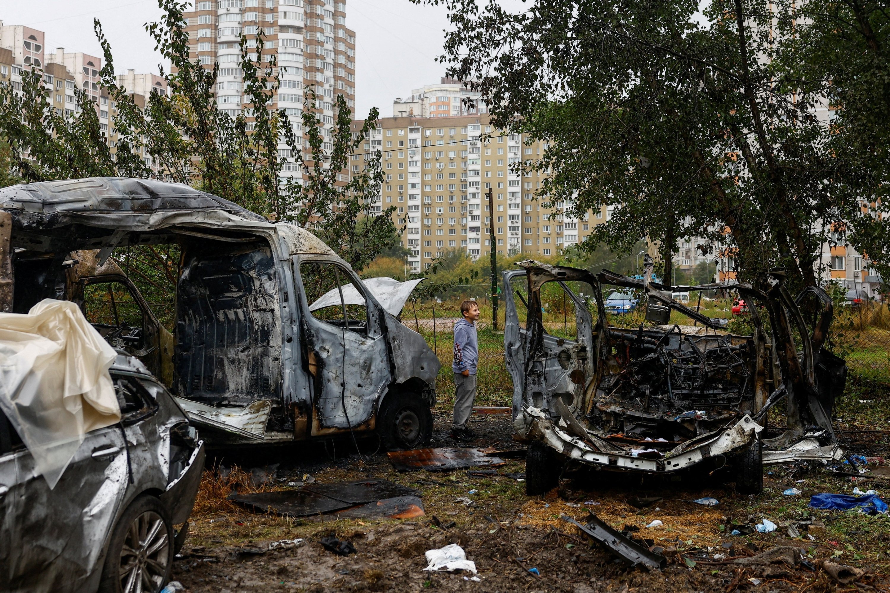 8 more die in Russian strikes on Ukraine while UN mull war's end