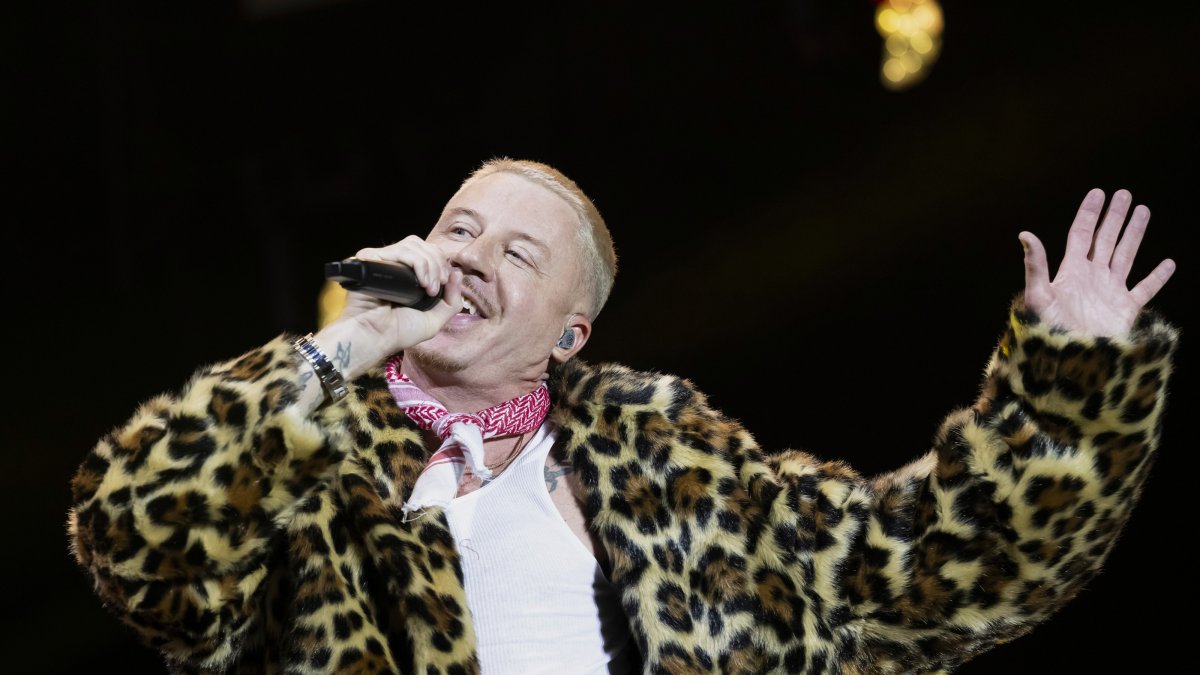U.S. rapper Macklemore performs on the Main Stage at the 42nd Gurtenfestival edition in Bern, Switzerland, July 16, 2025. (AP File Photo)