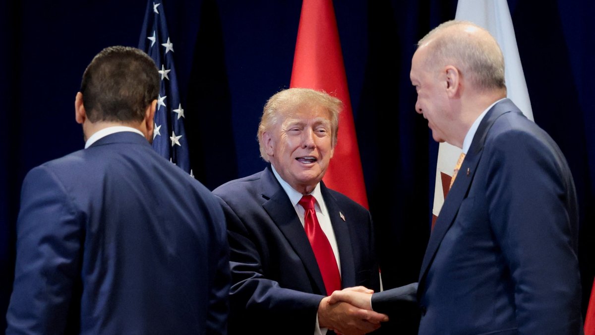 U.S. President Donald Trump shakes hands with President Recep Tayyip Erdoğan as they attend a multilateral meeting with leaders from the Gulf Cooperation Council during the 81st United Nations General Assembly (UNGA) in New York City, U.S., Sept. 22, 2026. (Reuters Photo)