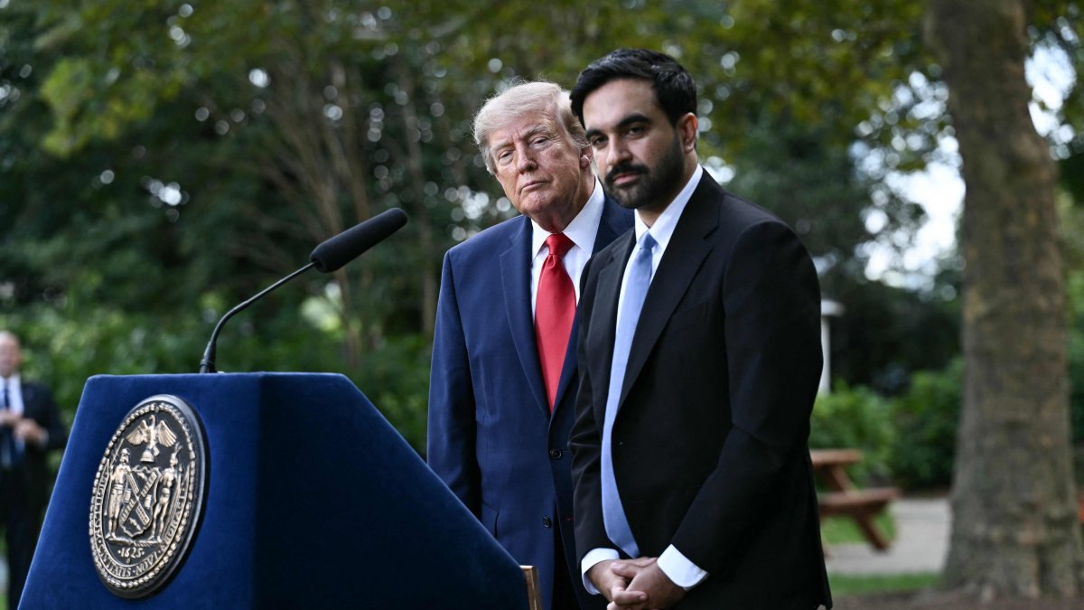 U.S. President Donald Trump and New York City Mayor Zohran Mamdani are seen at Gracie Mansion in New York, Sept. 21, 2026. (AFP Photo)