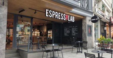 An Espressolab store is seen in the famous Taksim neighborhood, Istanbul, Türkiye, July 4, 2020. (Shutterstock Photo)