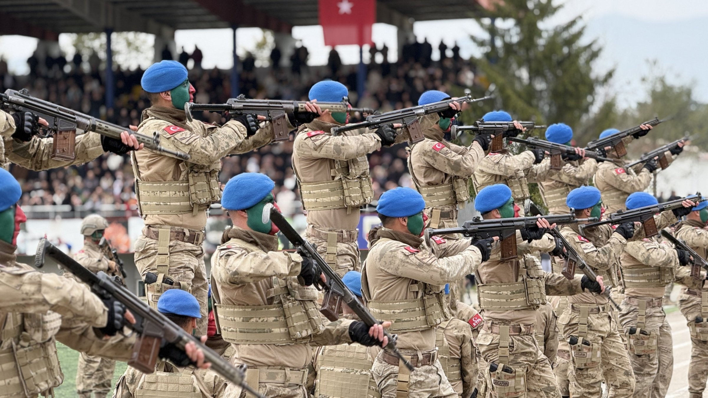 Turkish commandos demonstrate their skills at an event, Karabük, northern Türkiye, March 18, 2026. (AA Photo)