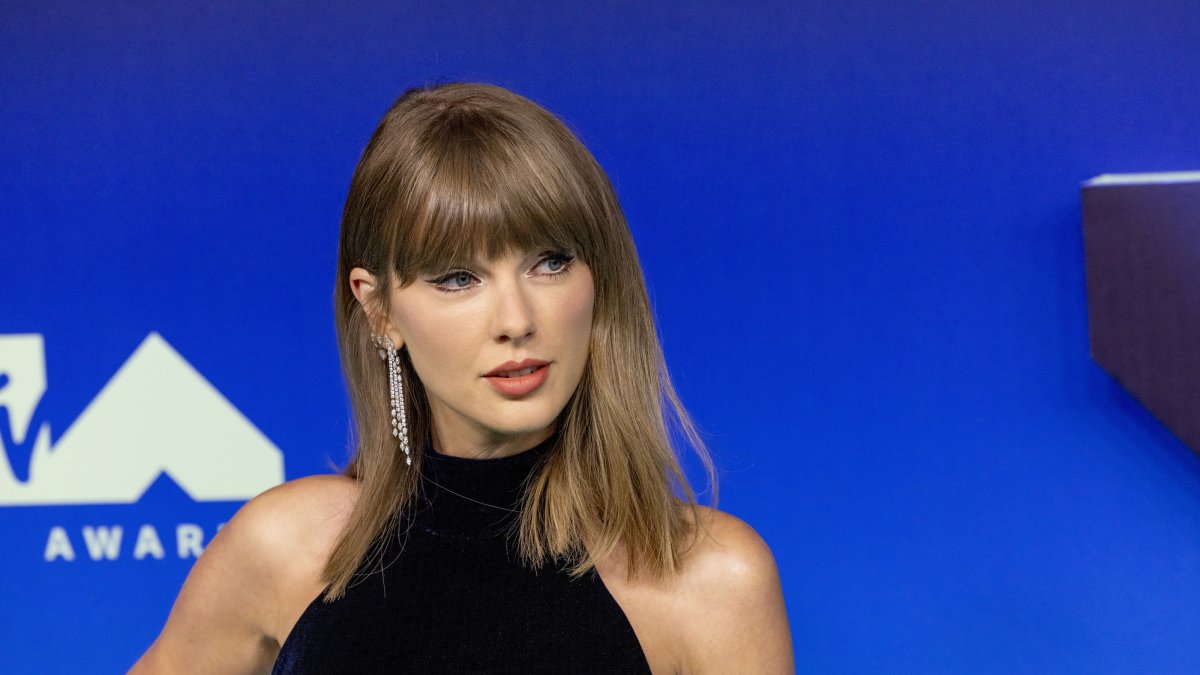 U.S. singer Taylor Swift arrives at the 2026 MTV Video Music Awards, Los Angeles, California, U.S., Sept. 2, 2026. (EPA Photo)
