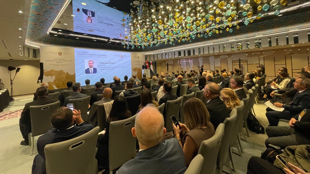 Participants are seen during the UAE-Türkiye Logistics and Infrastructure Forum in Istanbul, Türkiye, Sept. 28, 2026. (IHA Photo)