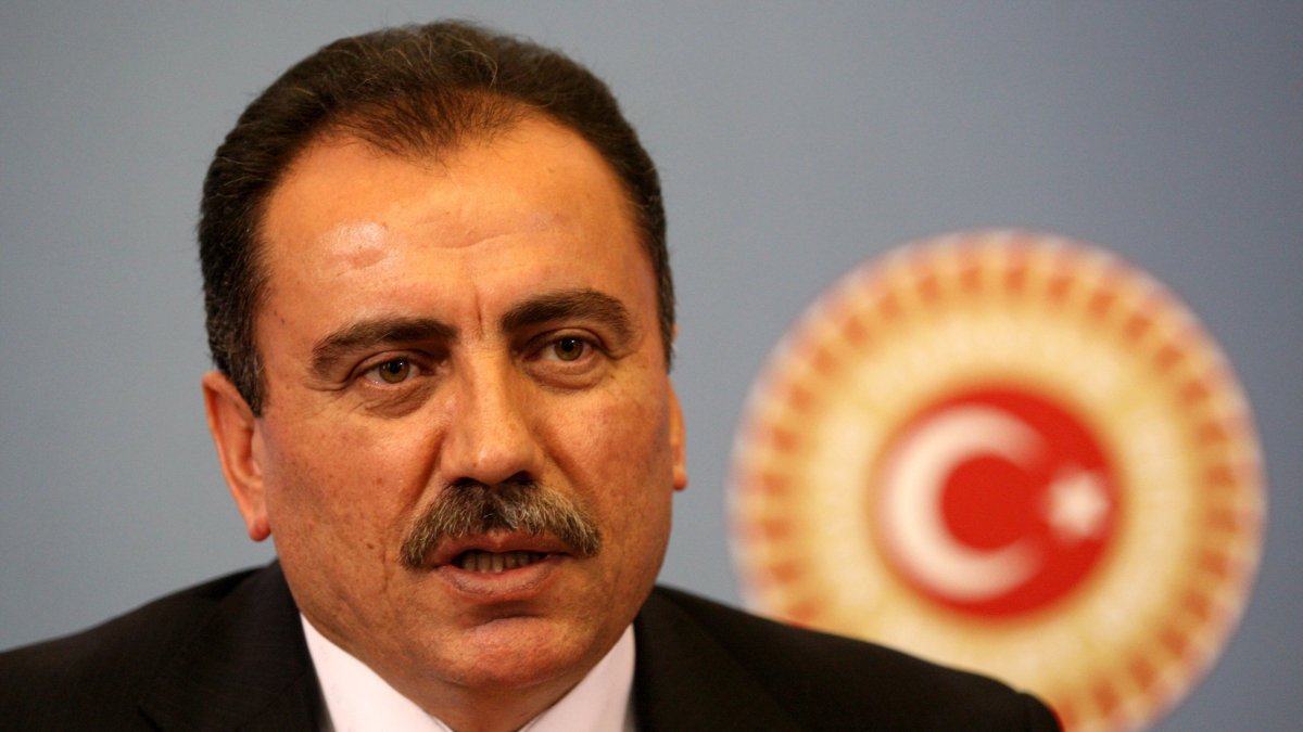 Yazıcıoğlu speaks at a news conference in Parliament, the capital Ankara, Nov. 26, 2008. (AA File Photo)