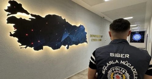 A member of the police cybersecurity team, Ankara, Türkiye. (AA Photo)