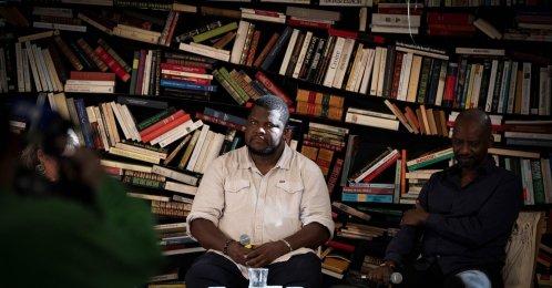  Canadian-Haitian novelist Thelyson Orelien (L) and Rwandan author, dancer and stage director Dorcy Rugamba take part in the 28th edition of "Les Correspondances" literature festival in Manosque, France, Sept. 24, 2026. (AFP Photo)
