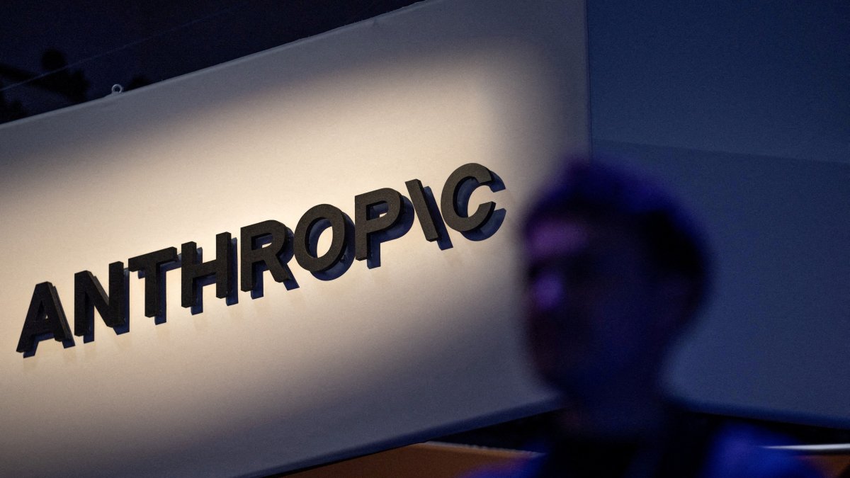 An Anthropic logo is displayed at the Moscone Center during the Dreamforce 2026 technology summit, San Francisco, California, U.S., Sept. 17, 2026. (Reuters Photo)