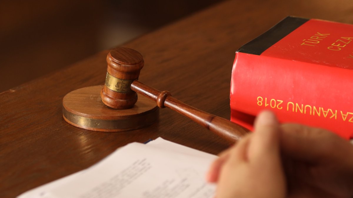 A judge's gavel is seen in a court, Türkiye, Feb. 20, 2024. (Shutterstock Photo)