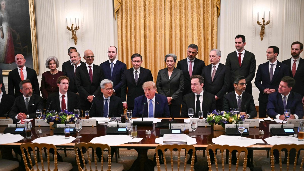 U.S. President Donald Trump speaks during a meeting with technology executives about artificial intelligence in the East Room of the White House, Washington, U.S., Sept. 29, 2026. (AFP Photo)
