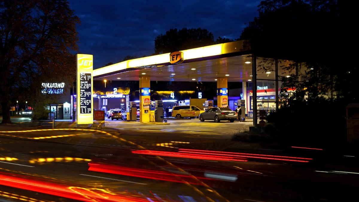 Cars drive past a Jet gas station in Berlin, Germany, Sept. 23, 2026. (Reuters Photo)
