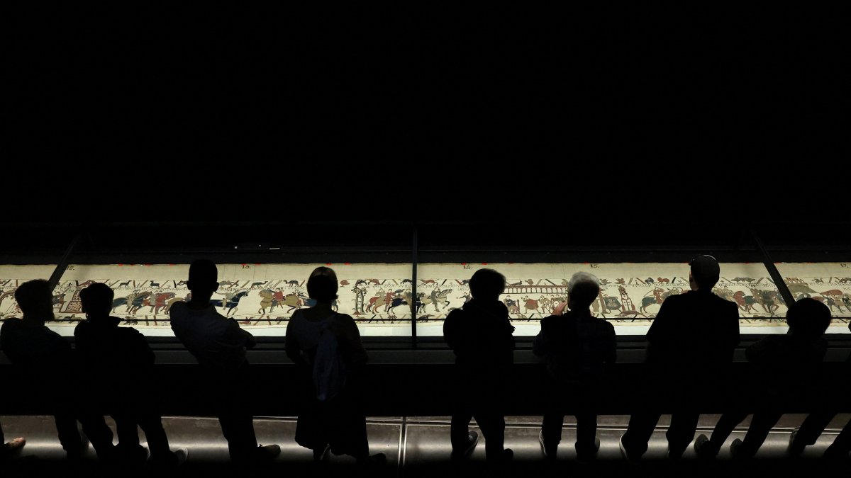 The first visitors view the Bayeux Tapestry on display for the public at the British Museum, London, U.K., Sept. 10, 2026. (Reuters Photo)