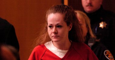 This file photo shows death row inmate Christa Pike entering a Knox County Criminal Court in Knoxville, Tennessee, U.S.,  Dec. 4, 2007. (Reuters Photo)