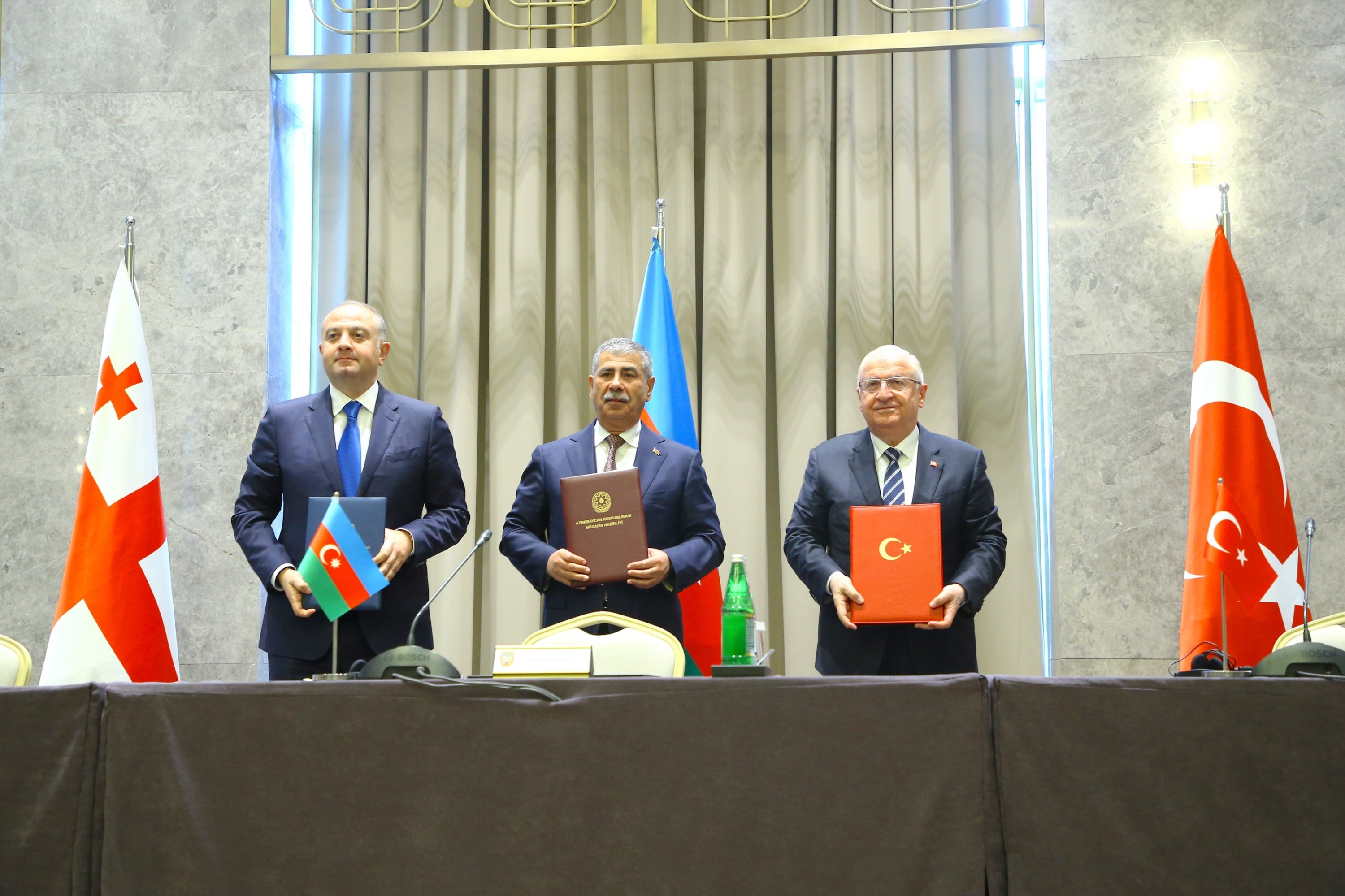 Türkiye, Azerbaijan, Georgia defense chiefs discuss Caucasus security