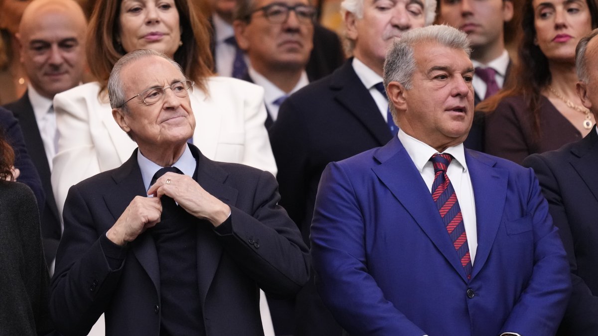 Real Madrid president Florentino Perez (L) and Barcelona president Joan Laporta during the La Liga match at Estadio Santiago Bernabeu, Madrid, Spain, Oct. 26, 2025. (Getty Images Photo)