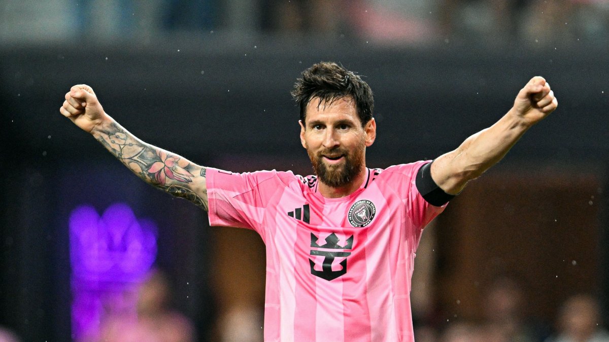 Inter Miami's Lionel Messi celebrates a goal scored by teammate Luis Suarez during the Major League Soccer (MLS) regular-season match against San Diego FC at Nu Stadium, Miami, Sept. 20, 2026. (AFP Photo)