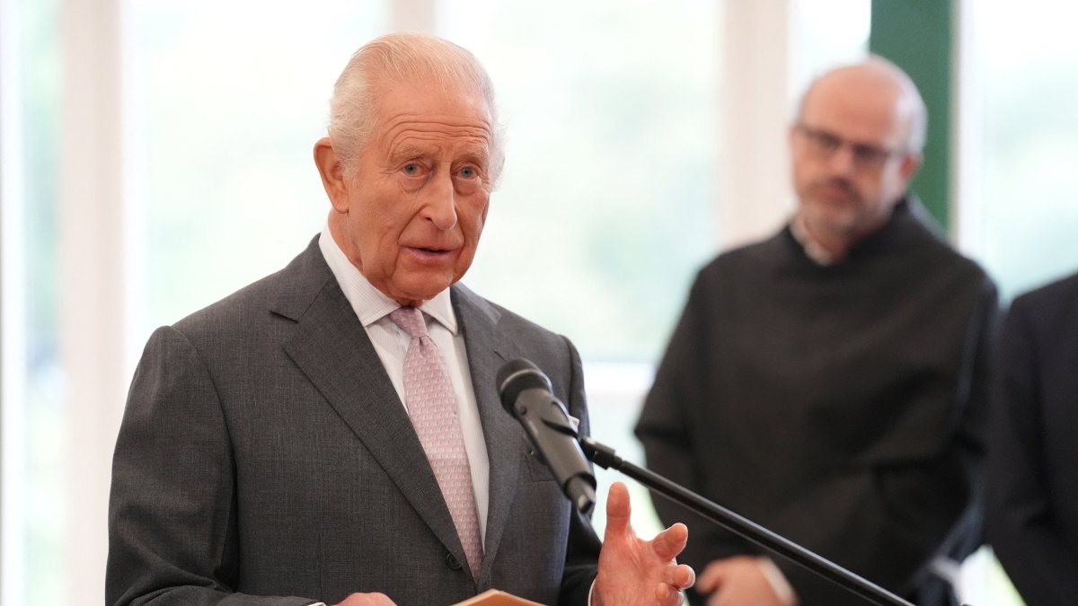 Britain's King Charles gives a speech during a meeting for leaders from the artificial intelligence (AI) sector, Government, and thought leaders to discuss how AI can be developed and deployed in ways that benefit society, at Dumfries House, Cumnock, U.K., Sept. 17, 2026. (Reuters Photo)