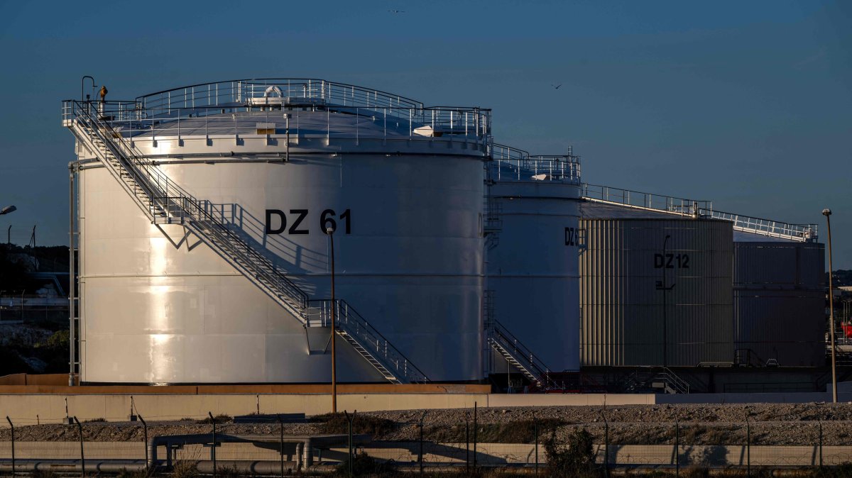 Storage tanks at the Lavera oil refinery, Martigues, France, March 17, 2026. (AFP Photo)