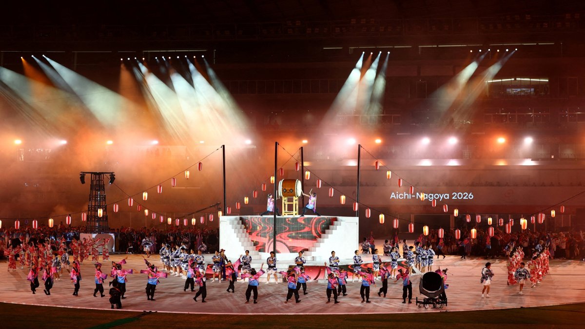 Taiko drummers and dancers perform during the 2026 Asian Games closing ceremony, Nagoya, Japan, Oct. 4, 2026. (Reuters Photo)