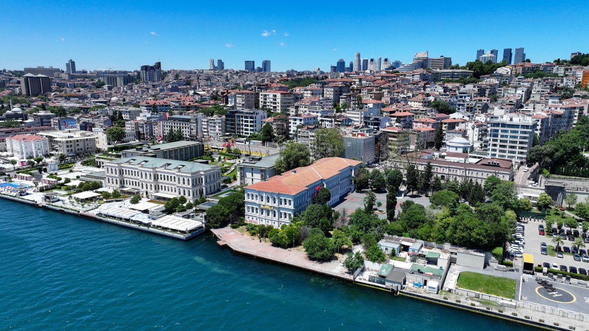 A general view of the sea and the Beşiktaş district, Istanbul, Türkiye, Sept. 20, 2026. (AA Photo)