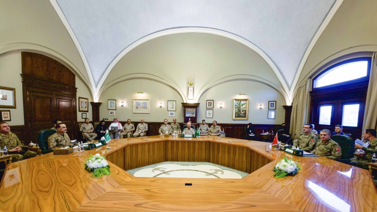 Chief of General Staff Selçuk Bayraktaroğlu attended a meeting held under the Mecca Joint Defense Agreement, Riyadh, Saudi Arabia, Sept. 25, 2026. (DHA PHoto)