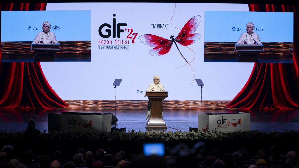 Emine Erdoğan speaks during the 2027 season opening of the "Güzel Işler Fabrikası" (GIF), Istanbul, Türkiye, Oct. 6, 2026. (AA Photo)