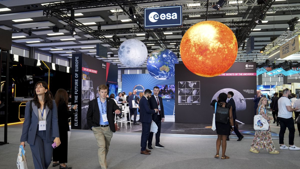 Visitors are seen on the grounds of the venue hosting the 77th International Astronautical Congress (IAC), Antalya, Türkiye, Oct. 6, 2026. (AA Photo)