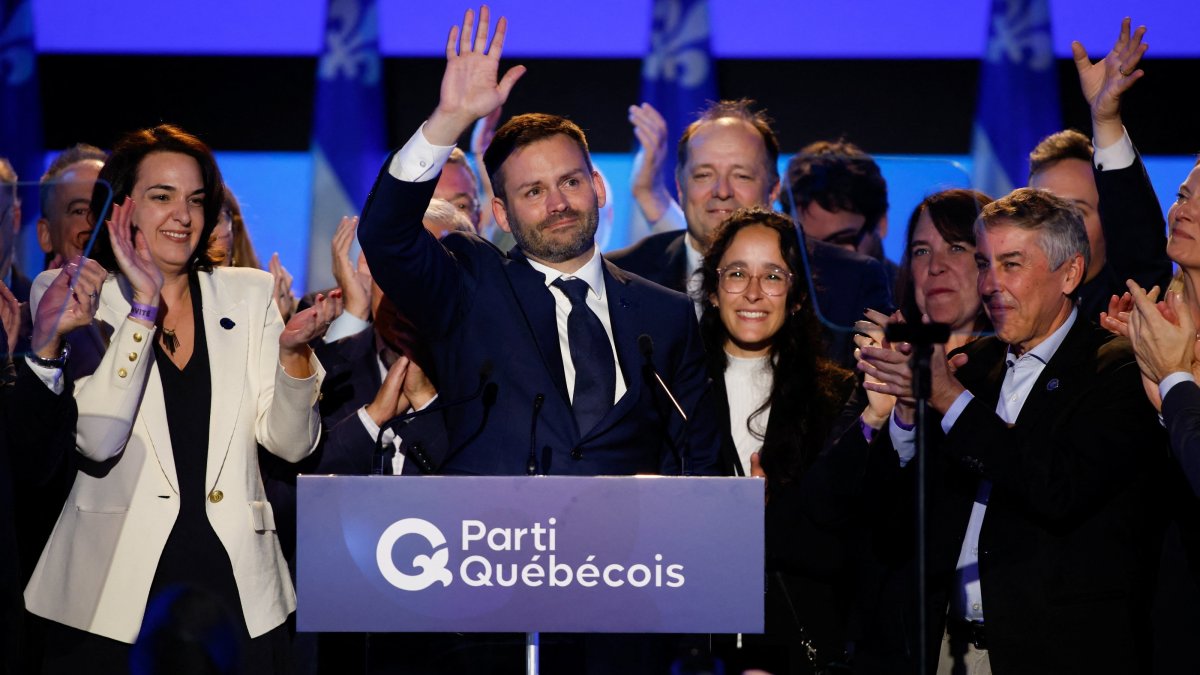 Parti Québécois (PQ) leader Paul St-Pierre Plamondon reacts to the results of the provincial elections in Montreal, Quebec, Canada, Oct. 5, 2026. (Reuters Photo)