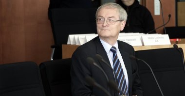 Former Federal Intelligence Service (BND) President August Hanning arrives for the Bundestag hearing in Berlin, Germany, Dec. 4, 2008. (Getty Images Photo)