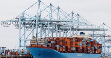 Shipping containers sit on a Maersk vessel docked at the port, Los Angeles, California, U.S., March 10, 2026. (Reuters Photo)