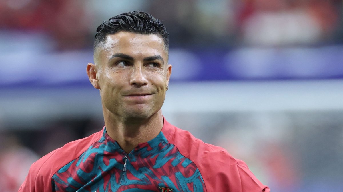 Portugal's Cristiano Ronaldo warms up ahead of the 2026 World Cup round of 16 football match between Portugal and Spain at the Dallas Stadium, Arlington, U.S., July 6, 2026. (AFP Photo)