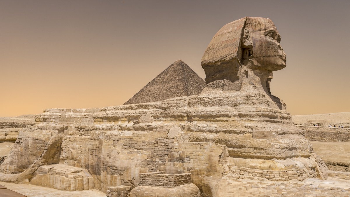 The Great Sphinx and the Pyramid of Cheops, Giza, Cairo, Egypt, April 5, 2026. (AFP File Photo)