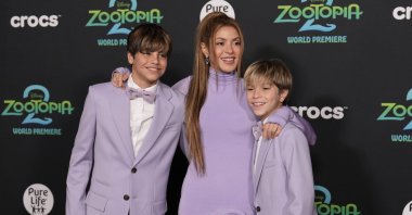 Milan Piqué Mebarak (L), Shakira (C) and Sasha Piqué Mebarak attend the premiere of Walt Disney Studios' "Zootopia 2," Los Angeles, U.S., Nov. 13, 2025. (Getty Images Photo)
