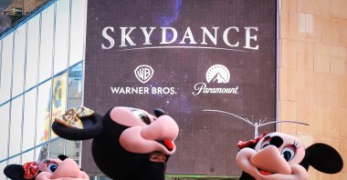 A billboard displaying the logos of Skydance, Warner Bros. and Paramount on the Paramount Global offices, Times Square, New York, U.S., Oct. 6, 2026. (Reuters Photo)