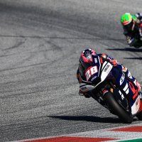 Turkish Moto2 rider Deniz Öncü (R) and Spanish rider Izan Guevara in action during the second qualifying session for the Motorcycling Grand Prix of Austria at the Red Bull Ring race track, Spielberg, Austria, Sept. 19, 2026. (EPA Photo)