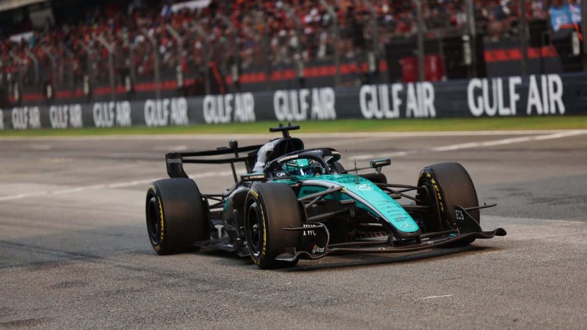 Mercedes driver George Russell of Britain competes in the 2026 Bahrain GP at the Sepang International Circuit, Sepang, Malaysia, Oct. 4, 2026. (EPA Photo)