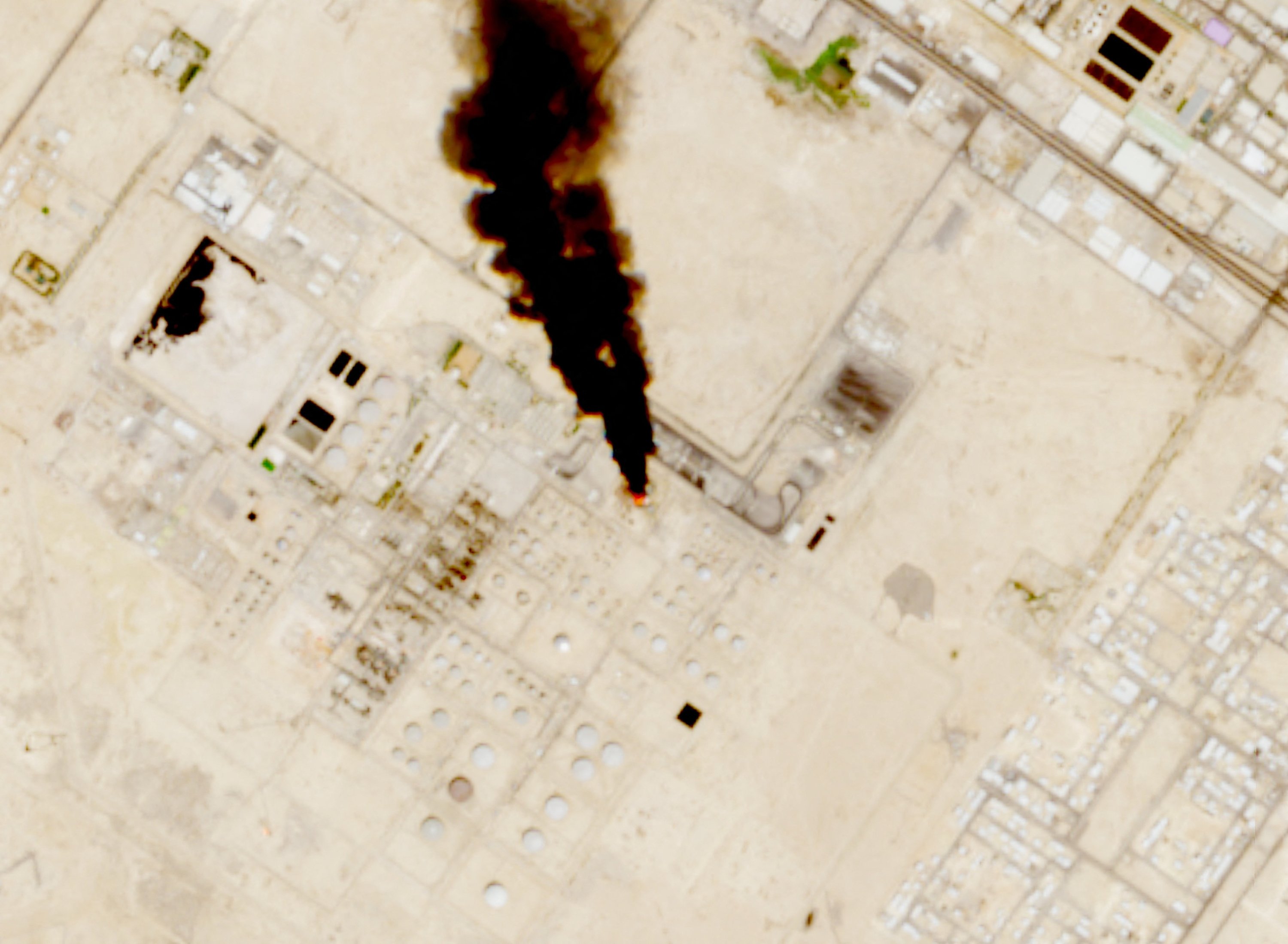 Türkiye condemns Houthi attacks on Saudi airports, urges restraint