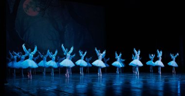 A scene from "La Bayadere," Istanbul, Türkiye, Sept. 16, 2026. (AA Photo)