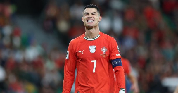 Portugal's Cristiano Ronaldo reacts to failing to score from the penalty spot during the 2026 World Cup qualifier football match between Portugal and Ireland at Jose Alvalade Stadium, Lisbon, Oct. 11, 2025. (AFP Photo)