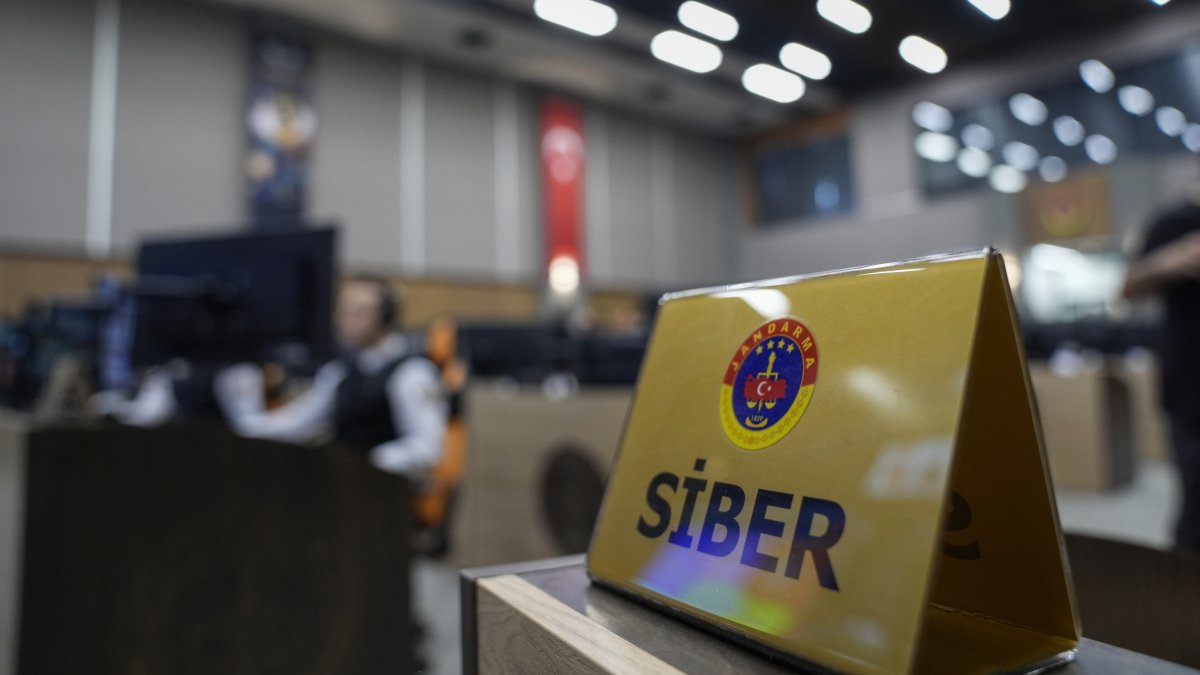 Teams of the Gendarmerie General Command’s Cybercrime Department work in an operations room, Ankara, Türkiye, Oct. 1, 2026. (AA Photo)