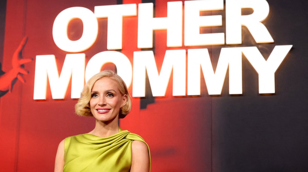Cast member Jessica Chastain attends a fan screening of the film "Other Mommy," Universal City, California, U.S., Oct. 8, 2026. (Reuters Photo)