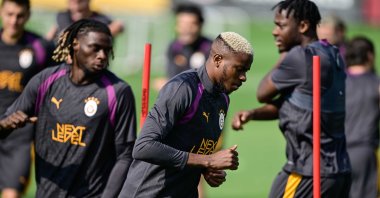 Galatasaray players train ahead of their UEFA Champions League match against Barcelona, Istanbul, Türkiye, Oct. 12, 2026. (AA Photo)
